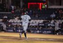 Sultanes arruina debut a Luis Carlos Rivera con victoria de 3-2