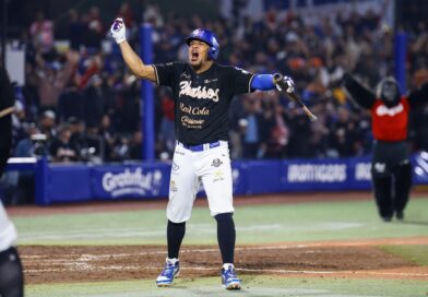 Reynaldo Rodríguez comanda remontada de Charros y aventaja Serie de México