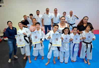 Academia Koshinkai Bojórquez realiza promoción de grados